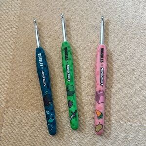 6 Woobles Minecraft Crochet Hooks - Blue, Green, Pink, yellow, teal and white.